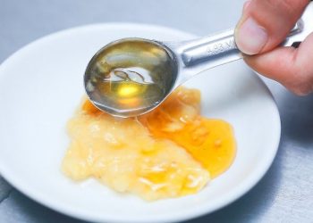 Čudo narodne medicine: Prirodni lijek od banane i meda koji rješava 3 tegobe