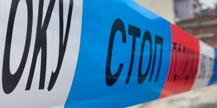 HOROR U SRBIJI: Učenica (14) ubola nožem nastavnicu (42) u glavu