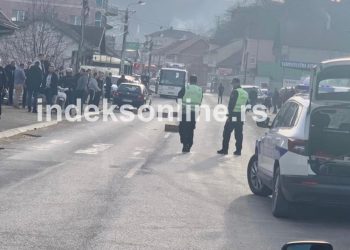 STRAVIČNA NESREĆA U NOVOM PAZARU! Vozač udario dete na biciklu (FOTO)