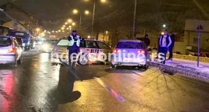 UDES U NOVOM PAZARU! Saobraćaj se odvija jednom kolovoznom trakom