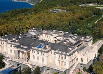 “Putinova palata” na YouTubeu pregledana više od 100 miliona puta(VIDEO)