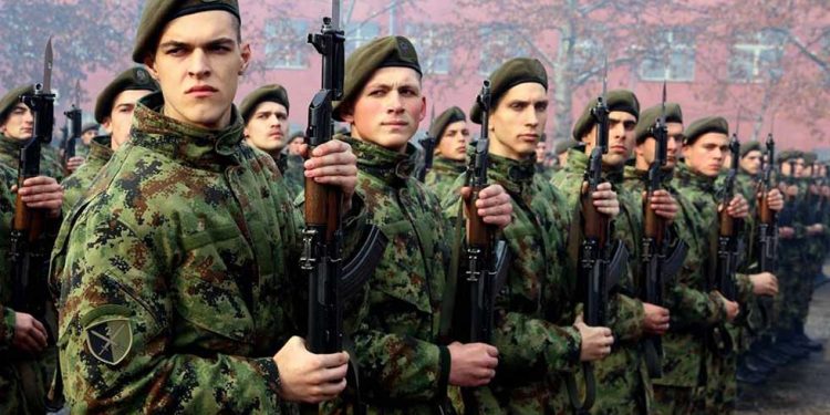 Polagaće vozačke ispite, prolaziti informatičke kurseve i primati platu: evo koja generacija bi mogla prva da služi vojni rok