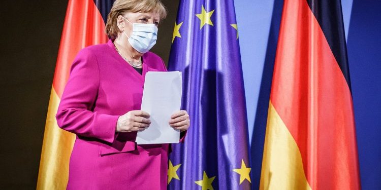 Merkel: Ušli smo u najopasniju fazu pandemije