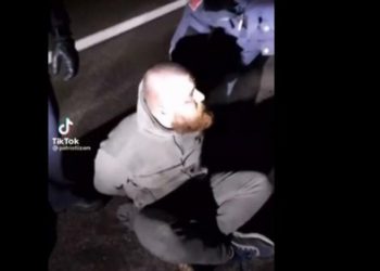 IZBODENI VOZAČ LASTE ZA KURIR OTKRIVA TRENUTKE HORORA IZ AUTOBUSA! Skuvao sam mu kafu i zaspao, POMAHNITALI HRVAT JE IZVADIO NOŽ