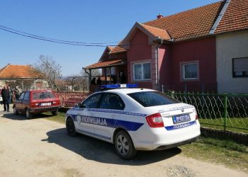 ZGRABIO JE BOMBU DA BI DETE MOGLO DA POBEGNE U KUHINJU Majka nastradalog Milorada kroz jecaje opisuje MOMENAT UŽASA u Aleksincu