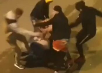 (VIDEO) Sandžak: Momka PRETUKLA ŠESTORICA Mladića!