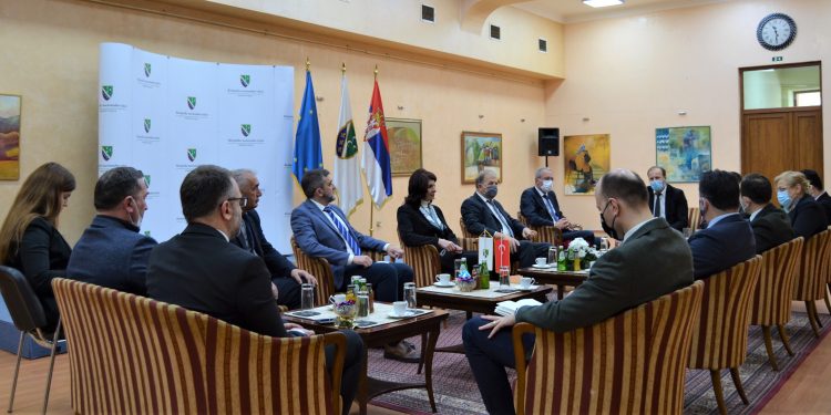 ODLAZEĆI TURSKI AMBASADOR POSJETIO BNV (FOTO)