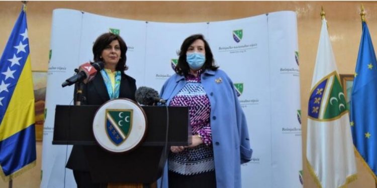 (VIDEO) Ambasadorica BiH posjetila Bošnjačko nacionalno vijeće