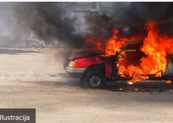 Novi Pazar – Izbušio gume, razbio stakla i farove a onda zapalio automobil