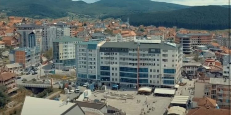 Tutin bez vode do 16 sati, popravlja se kvar na mreži