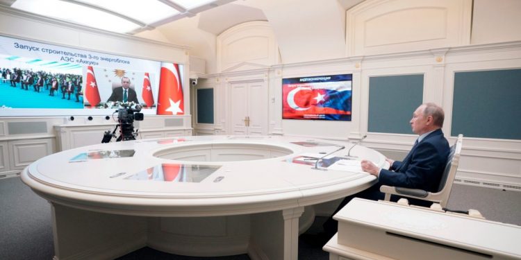 Erdogan i Putin simbolično otvorili gradilište trećeg nuklearnog reaktora u Turskoj