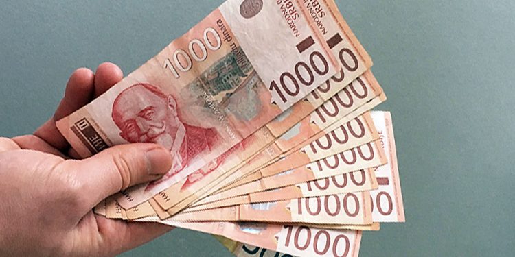 PORED 60 EVRA USKORO I DODATNE PARE OD DRŽAVE Ovih 50.000 ljudi sigurno će biti na spisku za veću novčanu pomoć, a evo i kad će konačna lista