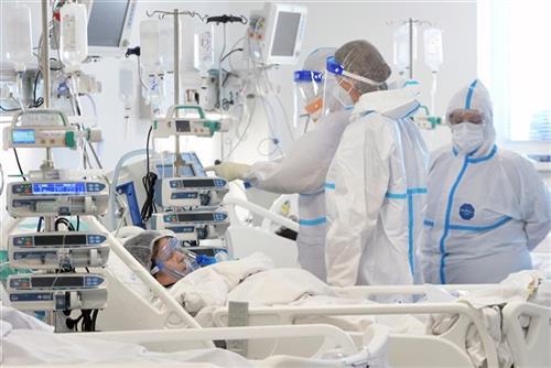 Srbija: Više od 4.000 novozaraženih,preminulo 16 pacijenata