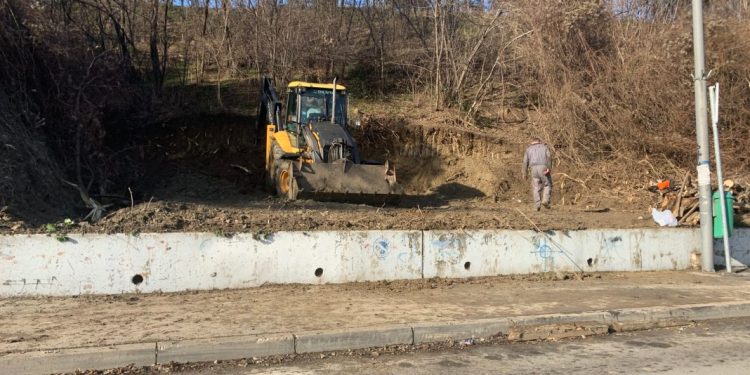 Novi Pazar: Sprečen nastavak nelegalnih radova na vojnoj parceli