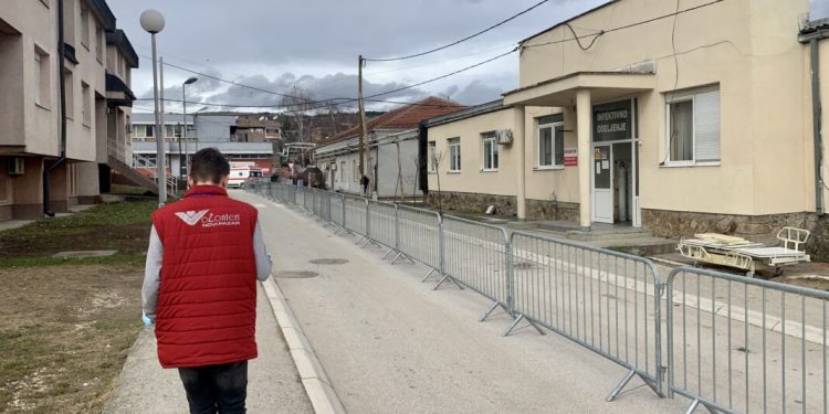 NOVI PAZAR: Veći broj otpusta nego prijema, preminuo jedan pacijent