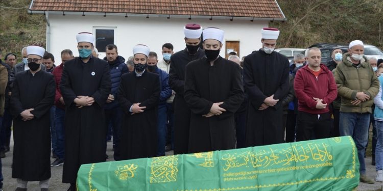 BiH: Klanjana dženaza najstarijoj srebreničkoj majci Muški Porobić
