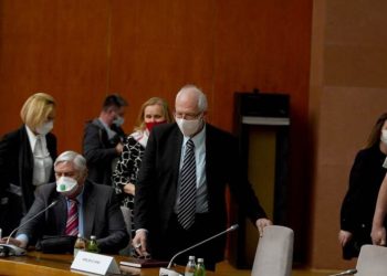 TENZIJA PRED ODLUKU KRIZNOG ŠTABA: Oštre mere – 7, 10 ili 14 dana?!
