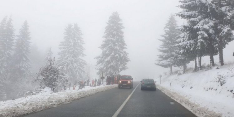ZAVEJANA SELA KOD NOVE VAROŠI: PALO POLA METRA NOVOG SNEGA