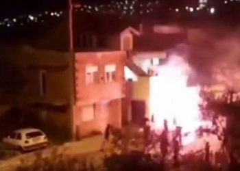U neredima u Mostaru jedna osoba teško povrijeđena, deset uhapšenih