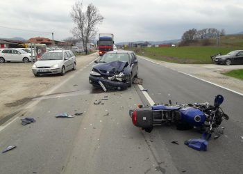 UŽAS NA IBARSKOJ MAGISTRALI: U saobraćajnoj nesreći kod Čačka teško povređen motociklista