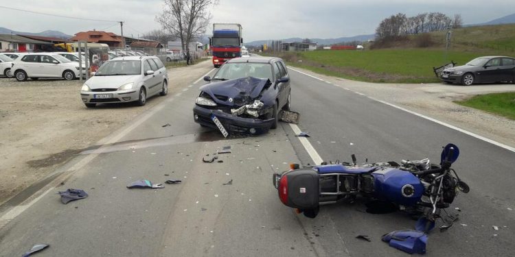 UŽAS NA IBARSKOJ MAGISTRALI: U saobraćajnoj nesreći kod Čačka teško povređen motociklista