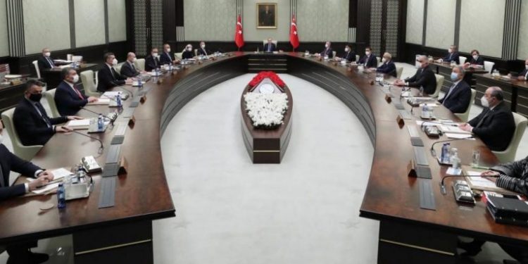 Erdogan smijenio ministricu koja je firmama svog supruga dodijelila unosne ugovore