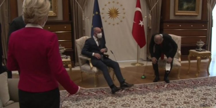 URSULA NEĆE ERDOGANU OPROSTITI PONIŽENJE Šefica EU se brutalno obrušila na turskog predsednika i najavila oštre poteze!