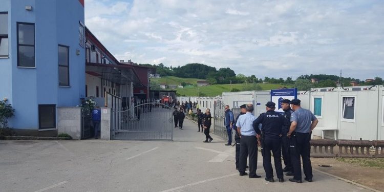 DETALJI POSLJEDNJE PUCNJAVE U BIH: OSMOGODIŠNJI DJEČAK TEŠKO RANJEN U SUKOBU MIGRANATA