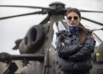 Prva žena pilotkinja jurišnog helikoptera u Turskoj