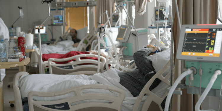 NOVI PAZAR: Ponovo raste broj hospitalizovanih, preminula 4 pacijenta