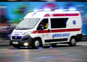 (Video) Novi Pazar – Djevojčica pala sa ploce visine pet metara