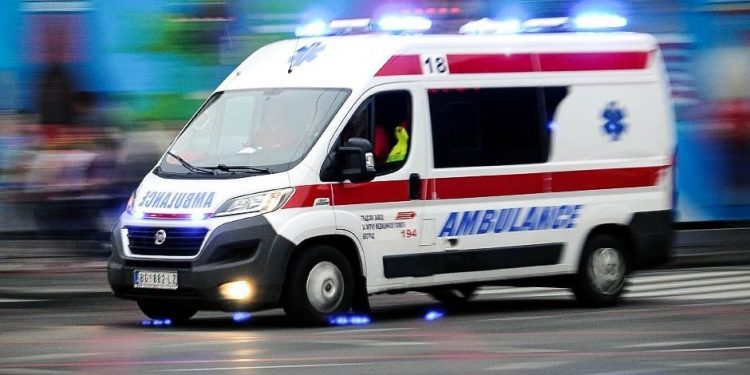 (Video) Novi Pazar – Djevojčica pala sa ploce visine pet metara