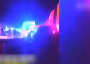 (VIDEO) Kamion udario u autobus, poginulo 11 ljudi