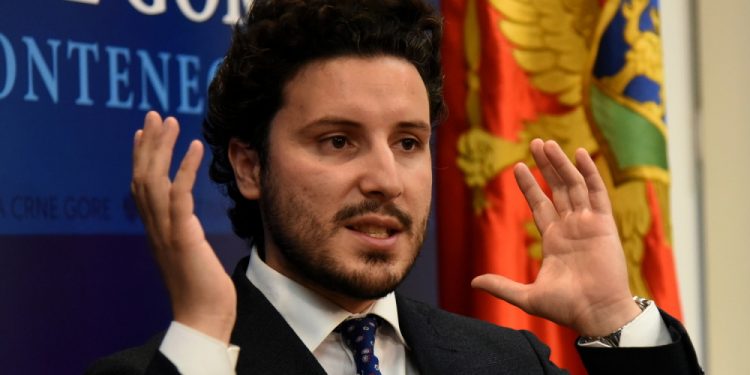 OTKRIVENA POZADINE PRIČE O ATENTATU Abazović saznao ko je na vrhu piramide i više ne sme da pisne, policija nemoćno tapka u mestu pred dvojicom donova!