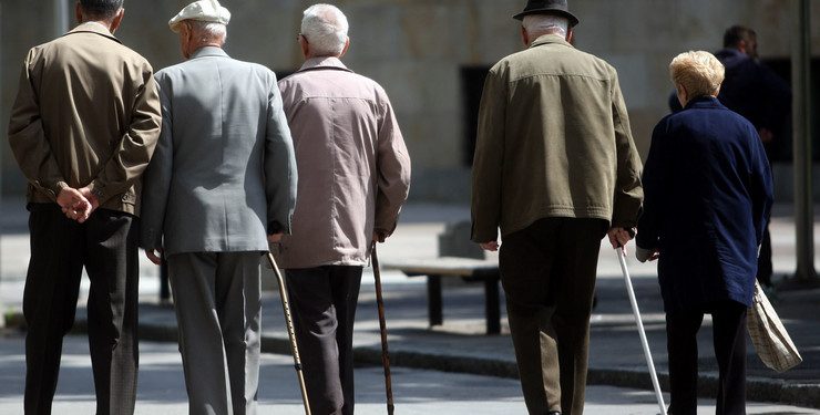 RADIĆEMO DO SMRTI Oni su povećali starosnu granicu za penzionisanje do 70. godine, u Srbiji promene sve do 2032. ali neće svi biti na udaru