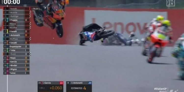 (VIDEO) Velika tragedija! Mladi vozač (19) Moto 3 šampionata podlegao povredama – OPERISALI GA NAKON STRAVIČNOG SUDARA, ali nije bilo spasa!