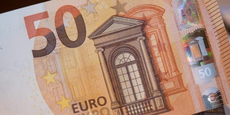 POMOĆ DRŽAVE: Mladima od 16 do 30 godina stimulans 50 evra za vakcinaciju?!