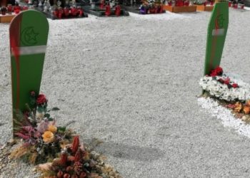 GNUSAN ČIN U SLOVENIJI: Vandali muslimanske mezare polili crvenom tekućinom i ostavili svinjetinu