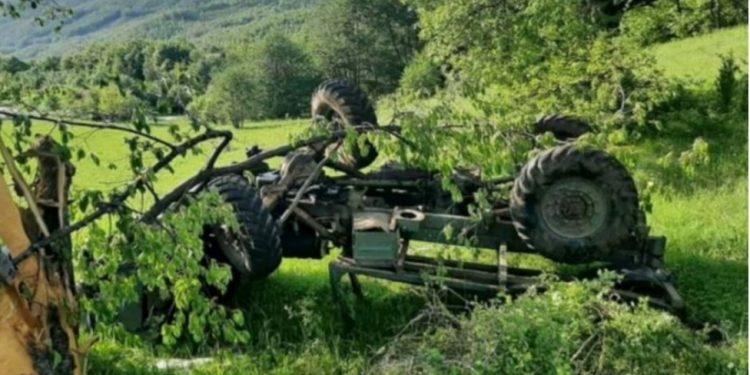 PREVRNUO SE KAMION, MUŠKARAC SA TEŠKIM POVREDAMA HELIKOPTEROM TRANSPORTOVAN U BEOGRAD