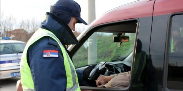 Drogiran i bez vozačke vozio 140 km/h
