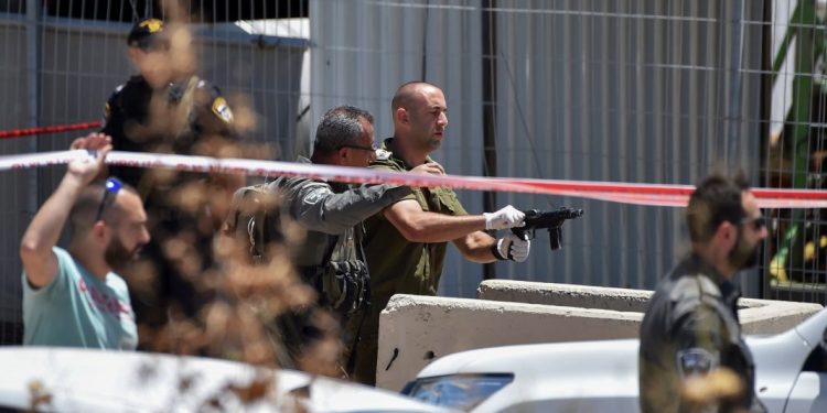Izraelske trupe ubile dvojicu Palestinca, ranile trećeg