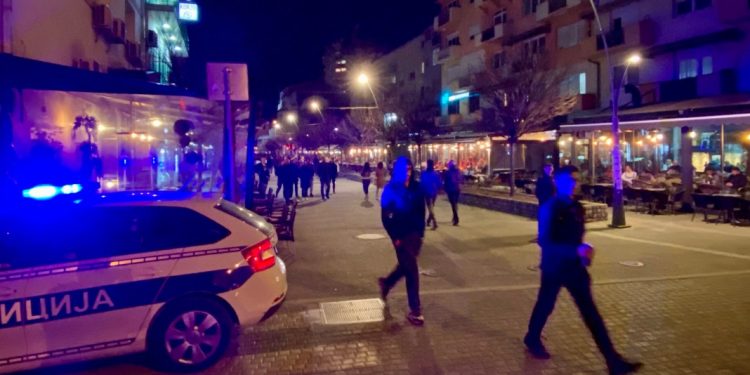 Zbog napada nožem u centru Novog Pazara uhapšena dva lica