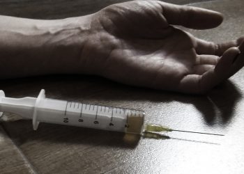 Pronađena DVA MRTVA TELA U SKLADIŠTU