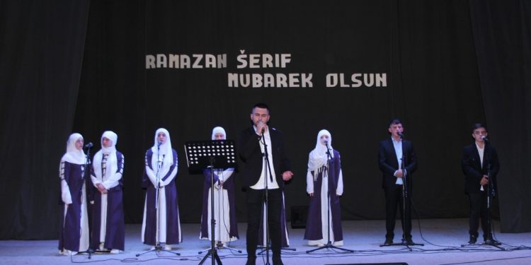 TUTIN:Centar za kulturu organizuje bajramsku akademiju, u petak drugog dana Bajrama u 20 sati, u velikoj sali Doma kulture.