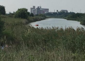 NOŽ ZARILA U VRAT SESTRI BLIZNAKINJI?! Otkriveni strašni detalji, napad na obali Begeja je PORODIČNA TRAGEDIJA!