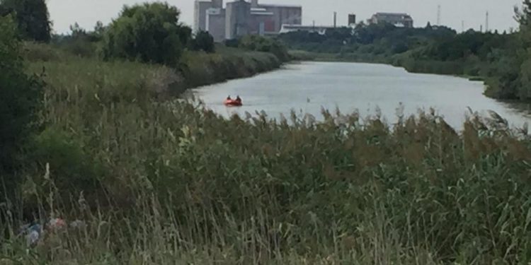 NOŽ ZARILA U VRAT SESTRI BLIZNAKINJI?! Otkriveni strašni detalji, napad na obali Begeja je PORODIČNA TRAGEDIJA!