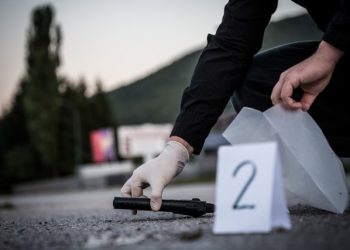 PLANIRALI ZAJEDNIČKO SAMOUBISTVO: Ona (13) se ubila, on (23) odustao