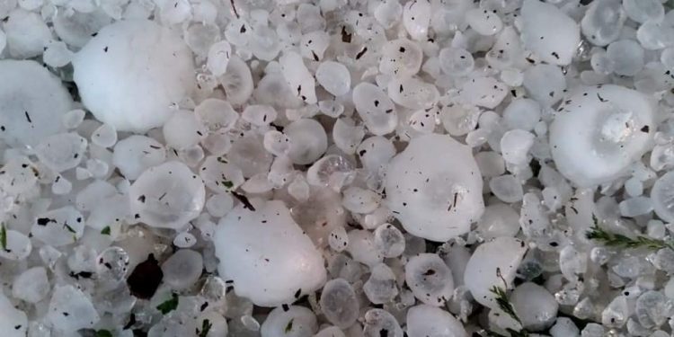 SNAŽNO NEVRIJEME POGODILO SELO GLUHAVICA NADOMAK TUTINA (FOTO)