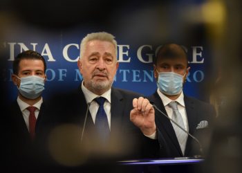 Počeo sastanak lidera u Podgorici, pada vlada?
