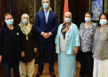 (VIDEO) MILO Đukanović ugostio Majke Srebrenice: “Važno je sačuvati sjećanje na genocid, i činiti sve da se nikad ne ponovi…”